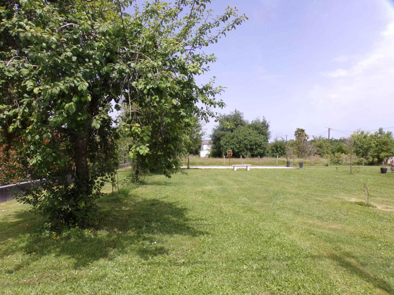 Le Gite Du Verger Saint-Bris-des-Bois Exterior photo